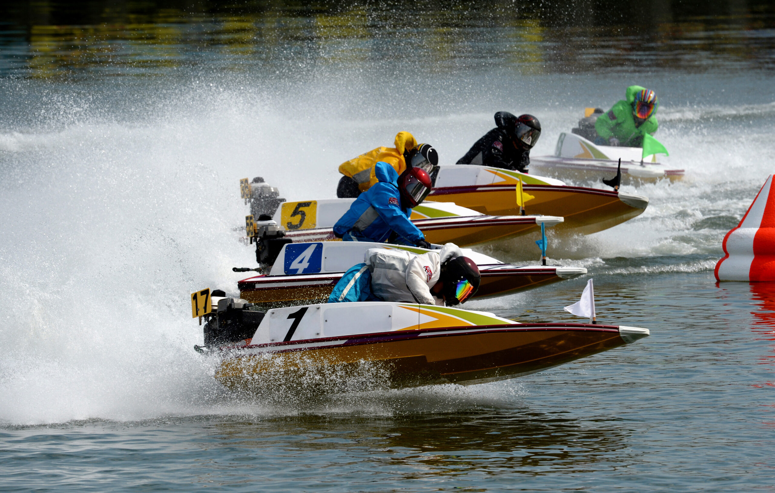 Speedboat Racing Experience - Lake Hamana - Explore Shizuoka Activities 