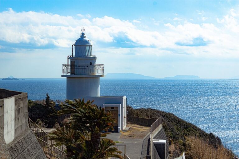 IS 2 石廊崎灯台 768x511