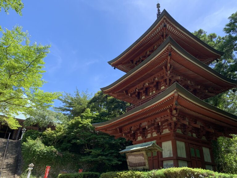 Things to Do in Shizuoka, Japan – Wellness Experience: Try Waterfall Meditation at the over 1,300-year-old Yusanji Temple. Purify Yourself and Find the New You!