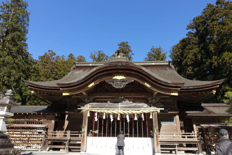 Tranquil Stroll at Totoumi Ichimiya Oguni Shrine ~ feel a sense of time immemorial