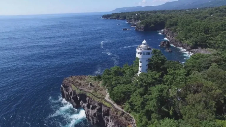 미슐랭 그린 가이드 재팬 별 2개 획득! 아름다운 죠가사키 해안(城ヶ崎海岸)을 만끽해 보세요