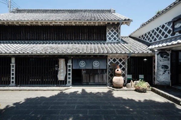 Take a tour around the quaint town known for its unique “namako-kabe ...