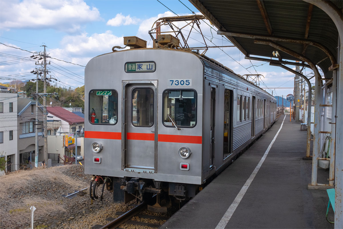 Local train from Kaneya to Ieyama