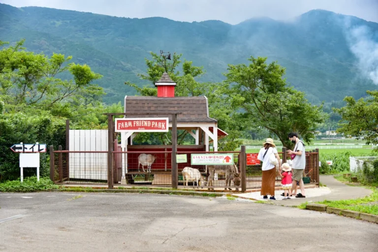 평화로운 자연과 사랑스러운 동물로부터 힐링을 얻는 ‘낙농 왕국 오랏체(酪農王国 オラッチェ)’로 오세요